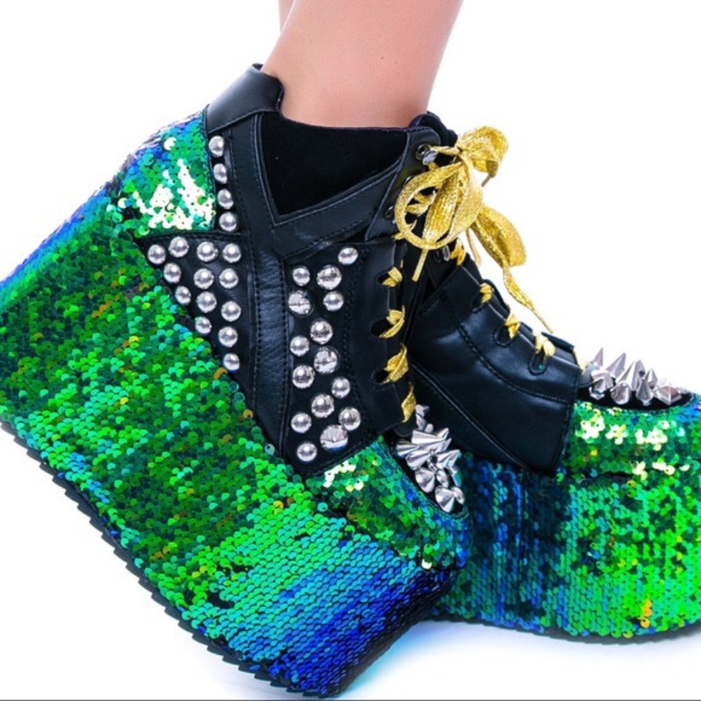 NWOT YRU Qozmo Dragon Platform Shoes